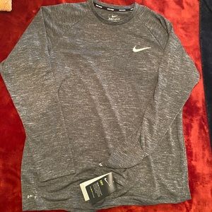 Nike dry fit long sleeve t-shirt